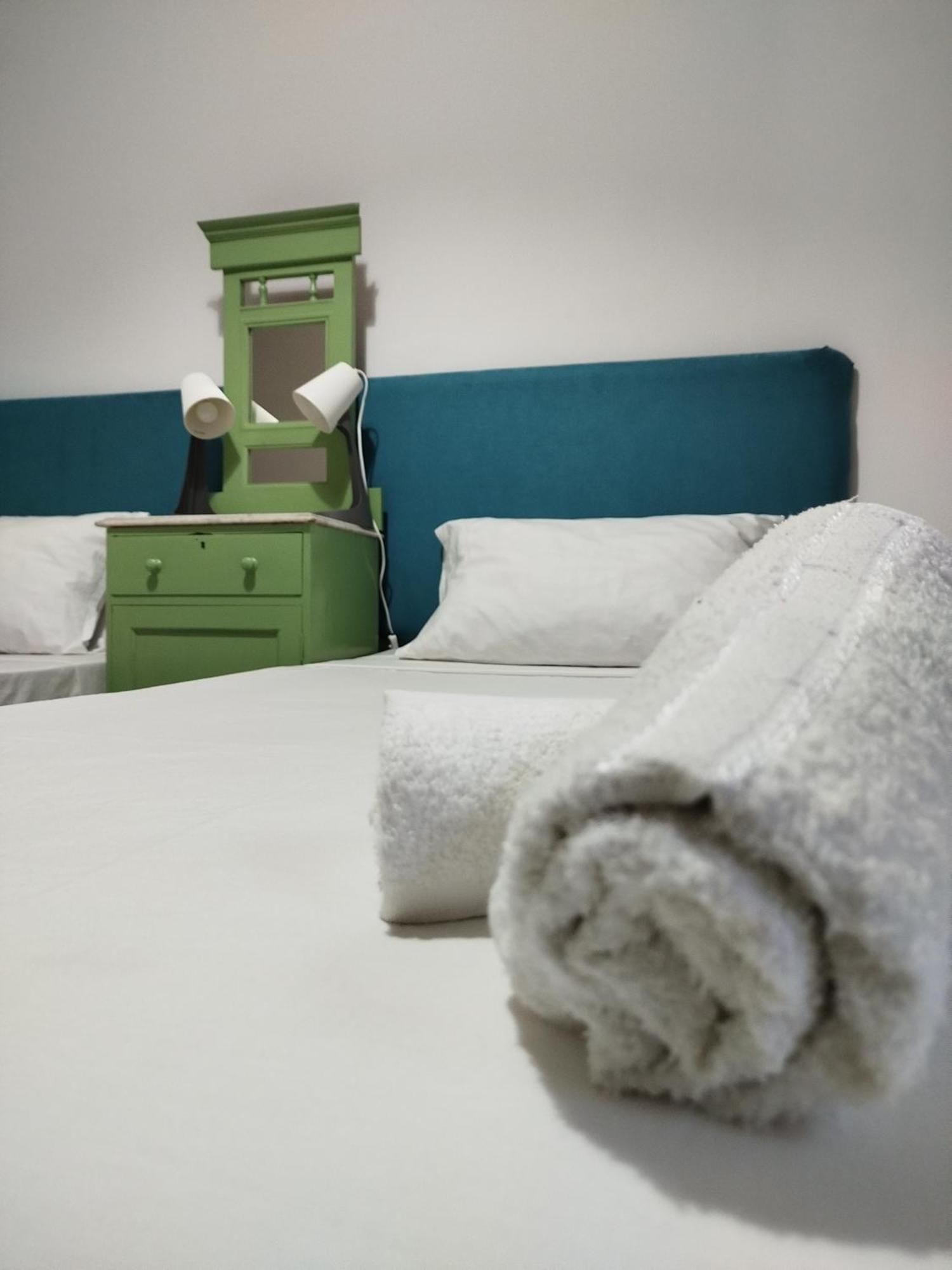 Limestone Sun Suites Sliema Quarto foto