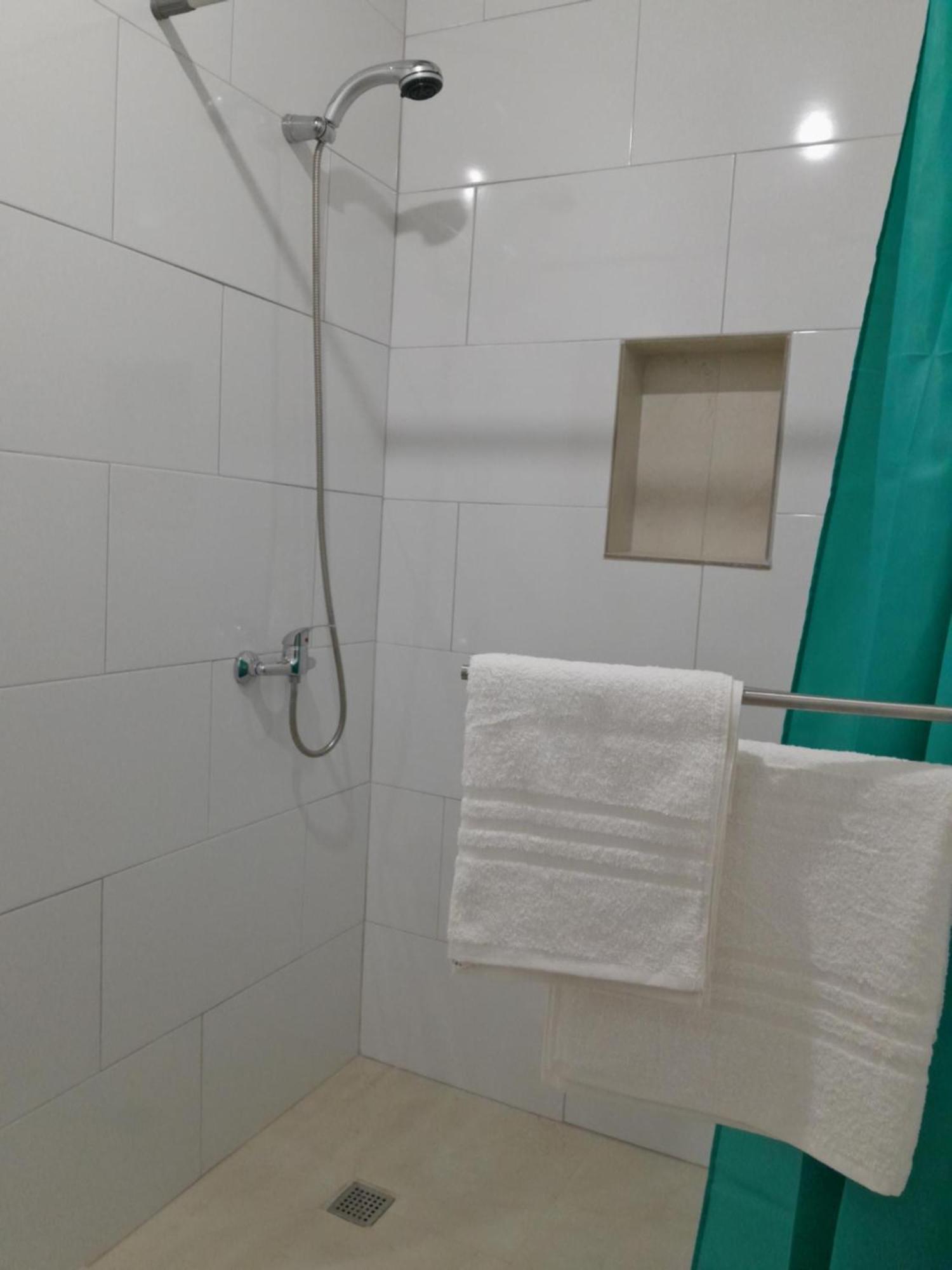Limestone Sun Suites Sliema Quarto foto