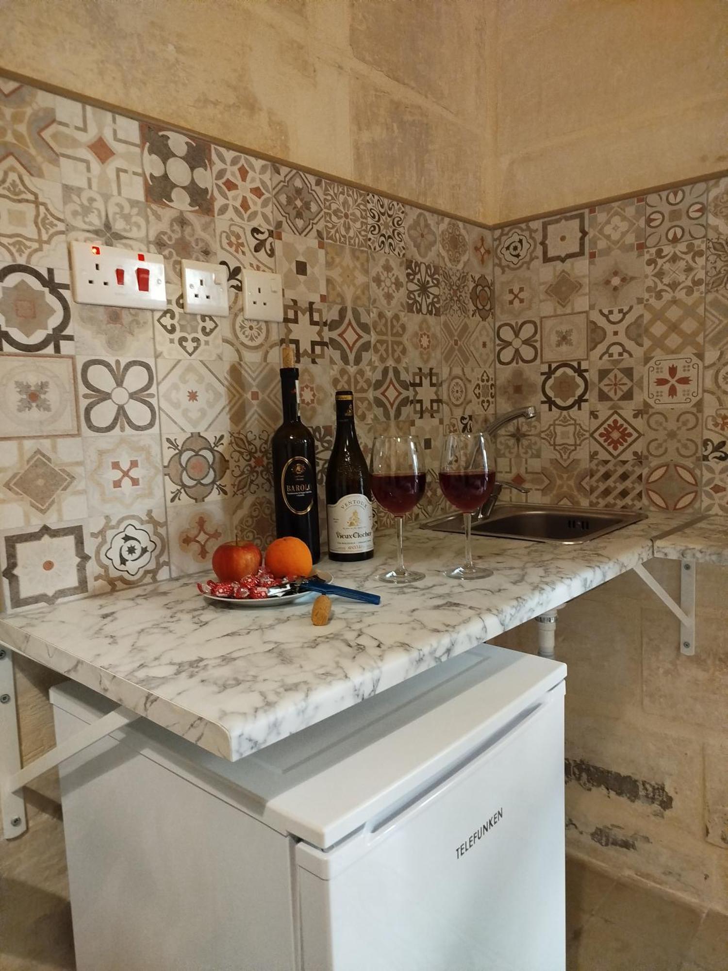 Limestone Sun Suites Sliema Quarto foto